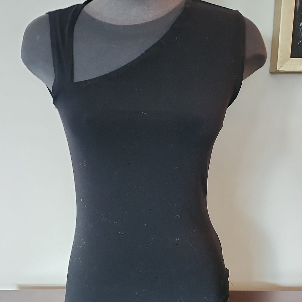 Black Sleeveless Top